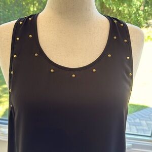 VINCE CAMUTO TANK-STYLE TOP WITH GOLD TONE STUDS  Size XL